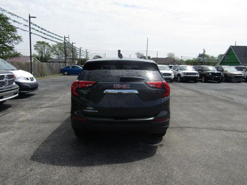 Used 2020 GMC Terrain SLE w/ Driver Convenience Package FWD image 6