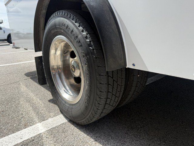 Used 2021 Ford E-350 and Econoline 350 Super Duty w/ Power Windows & Locks Group RWD image 7