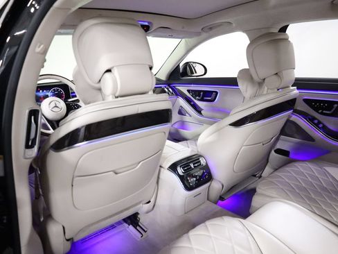 Used 2022 Mercedes-Benz S 580 4MATIC Sedan w/ Rear Seat Package image 34