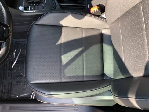 Used 2019 Volkswagen Tiguan SEL image 23