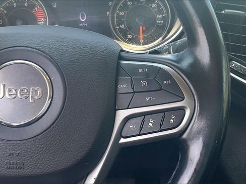 Used 2021 Jeep Cherokee Limited image 15