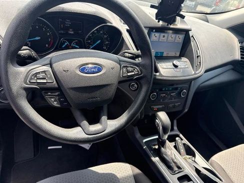 Certified 2019 Ford Escape SE FWD image 9