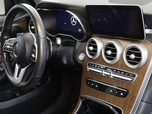 Used 2022 Mercedes-Benz GLC 300 4MATIC image 23