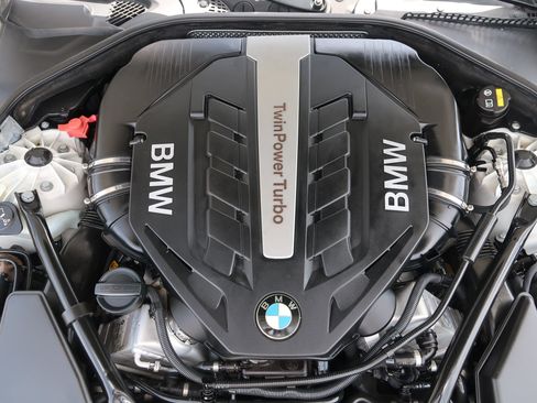 Used 2014 BMW 550i Sedan RWD image 48