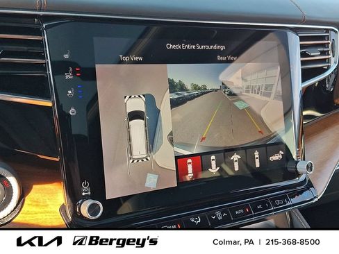 Used 2023 Jeep Grand Wagoneer Series III w/ Rear Seat Video Group 1 AWD/4WD image 24