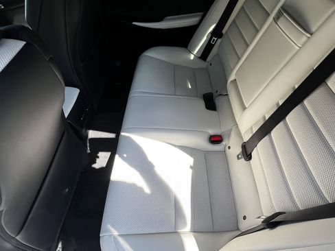 Certified 2022 Lexus IS 350 F Sport image 31