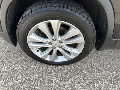 Used 2019 Chevrolet Trax Premier image 21