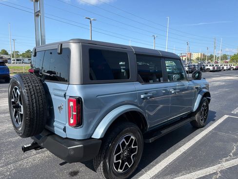 Used 2024 Ford Bronco Outer Banks AWD/4WD image 5