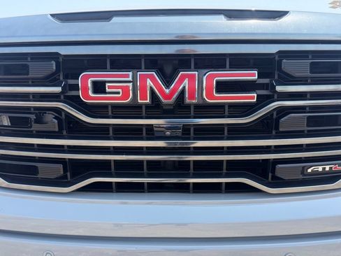 Used 2024 GMC Sierra 1500 AT4 w/ Technology Package AWD/4WD image 19