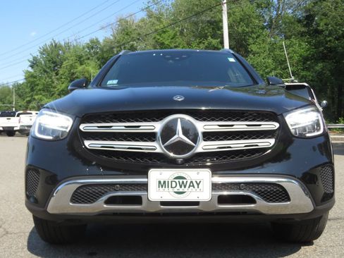 Used 2021 Mercedes-Benz GLC 300 4MATIC image 2