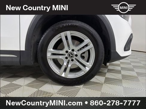 Used 2023 Mercedes-Benz GLA 250 4MATIC image 9