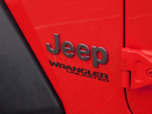 Used 2020 Jeep Wrangler Unlimited Rubicon w/ Dual Top Group image 16