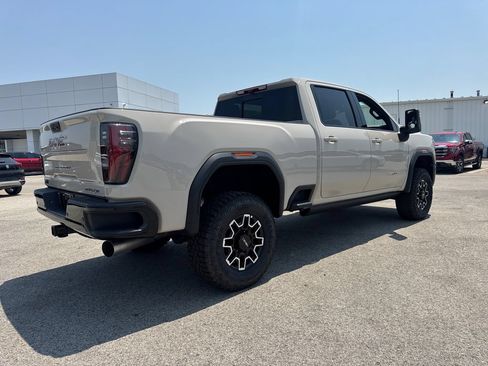 New 2026 GMC Sierra 2500 AT4X AWD/4WD image 7