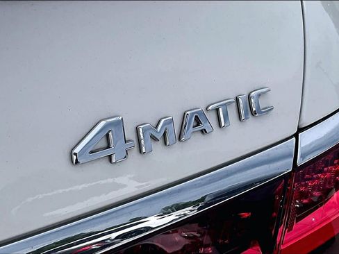 Used 2022 Mercedes-Benz S 580 4MATIC Sedan w/ AMG Line Package image 10