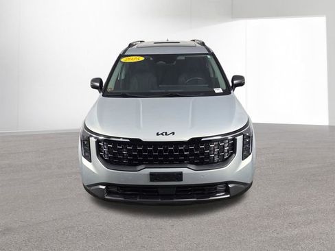 Used 2025 Kia Carnival SX w/ SX Dark Edition Package image 46