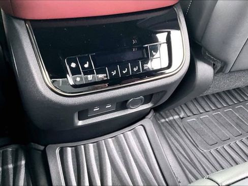New 2026 INFINITI QX80 Autograph w/ Premium Cargo Package AWD/4WD image 34
