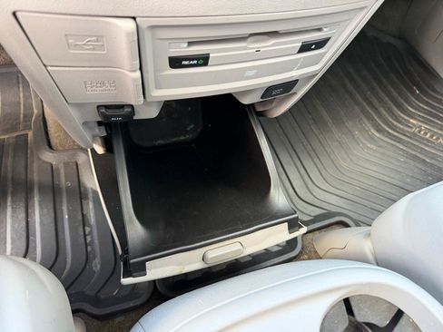 Used 2014 Honda Odyssey Touring Elite image 15