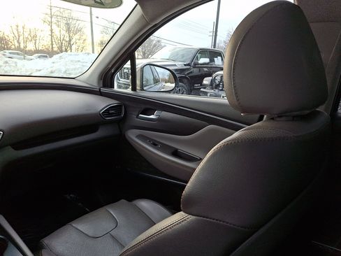 Used 2019 Hyundai Santa Fe AWD image 17