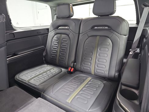 Used 2024 Rivian R1S Adventure image 22