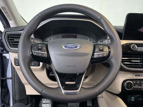 Used 2022 Ford Escape SE w/ Convenience Package image 14