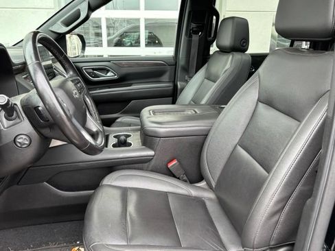 Used 2022 Chevrolet Suburban Z71 w/ Luxury Package AWD/4WD image 10
