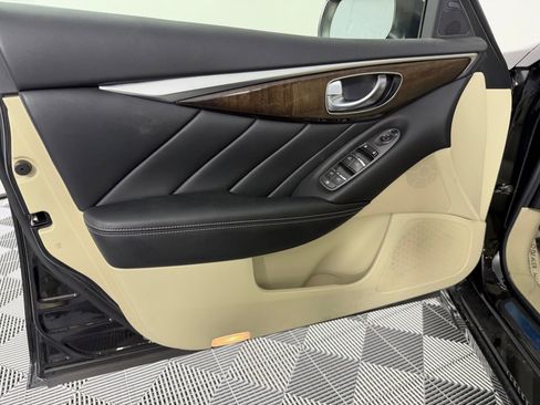 Used 2018 INFINITI Q50 Luxe w/ Essential Package (3.0T Luxe) image 14