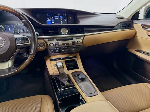 Used 2016 Lexus ES 350 image 23