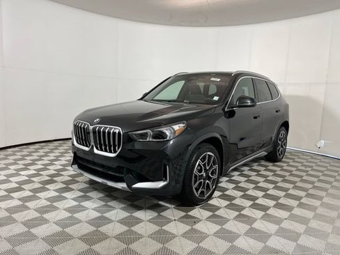 Used 2026 BMW X1 xDrive28i w/ Technology Package AWD/4WD image 3
