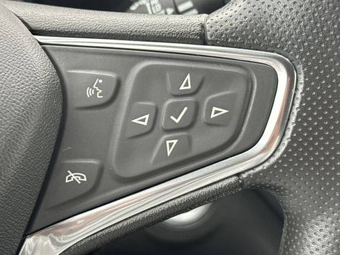 Used 2020 Chevrolet Equinox LT image 31