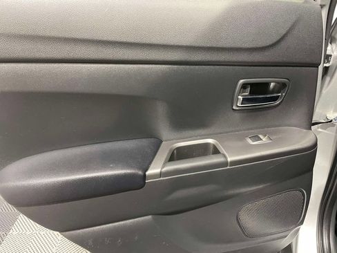 Used 2022 Mitsubishi Outlander Sport SE FWD image 10