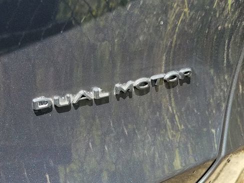 Used 2021 Tesla Model Y Long Range AWD/4WD image 5