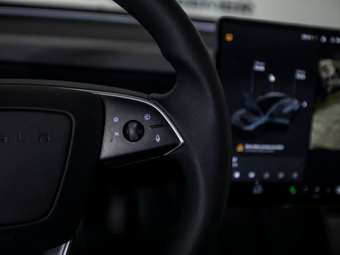 Used 2024 Tesla Model 3 Standard Range image 32