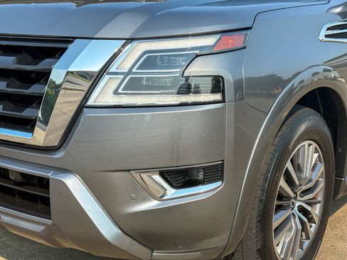 Used 2022 Nissan Armada SL RWD image 7