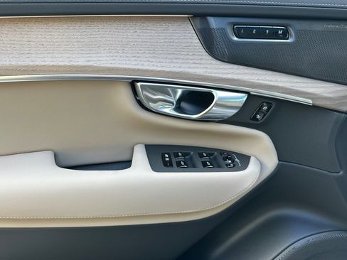 New 2026 Volvo XC90 B5 Plus image 9