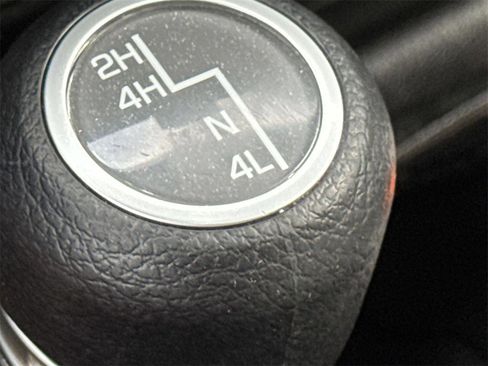 Used 2021 Jeep Wrangler Unlimited Islander image 25