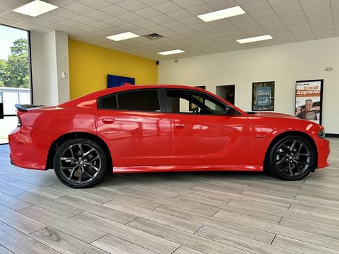 Used 2020 Dodge Charger R/T w/ Blacktop Package RWD image 5