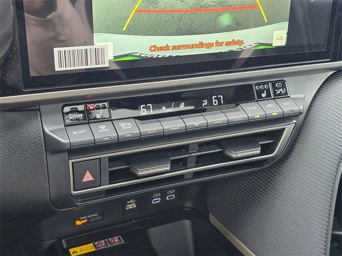 New 2026 Toyota Camry Hybrid image 29