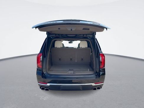 Used 2025 GMC Yukon Denali w/ Sun & Power Step Package AWD/4WD image 25
