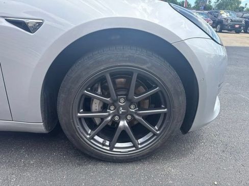 Used 2018 Tesla Model 3 Long Range RWD image 22