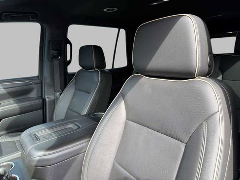 Used 2024 GMC Yukon SLT image 21