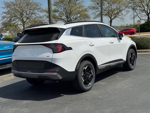 New 2026 Kia Sportage EX w/ EX Panorama Roof Package AWD/4WD image 3
