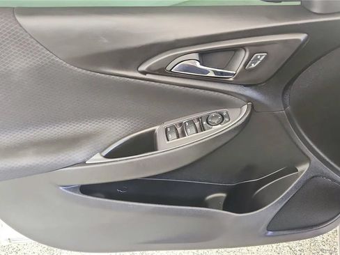Used 2024 Chevrolet Malibu RS FWD image 32