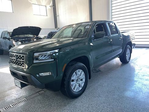 Used 2023 Nissan Frontier SV w/ SV Premium Package image 3