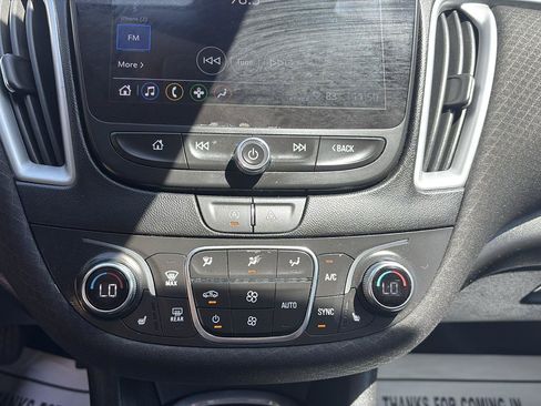 Used 2023 Chevrolet Malibu LT FWD image 23