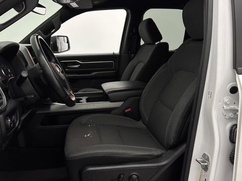 Used 2022 RAM 1500 Big Horn AWD/4WD image 14
