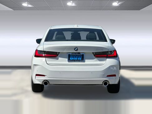 Used 2025 BMW 330i 330i w/ Premium Package image 9