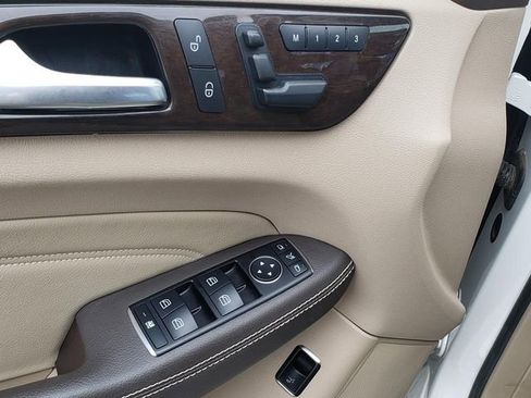 Used 2015 Mercedes-Benz ML 350 4MATIC image 25