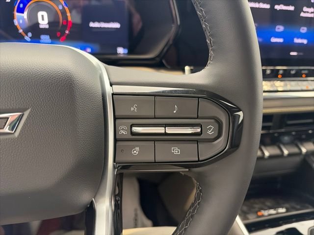 New 2026 Chevrolet Colorado ZR2 w/ Technology Package AWD/4WD image 16