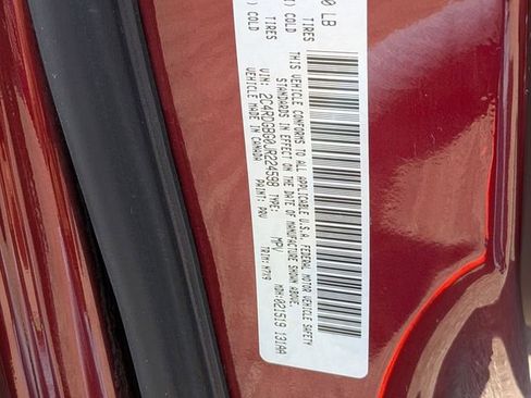 Used 2018 Dodge Grand Caravan SE image 30