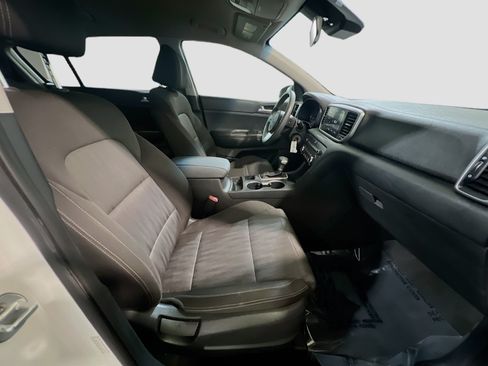 Used 2020 Kia Sportage LX FWD image 20